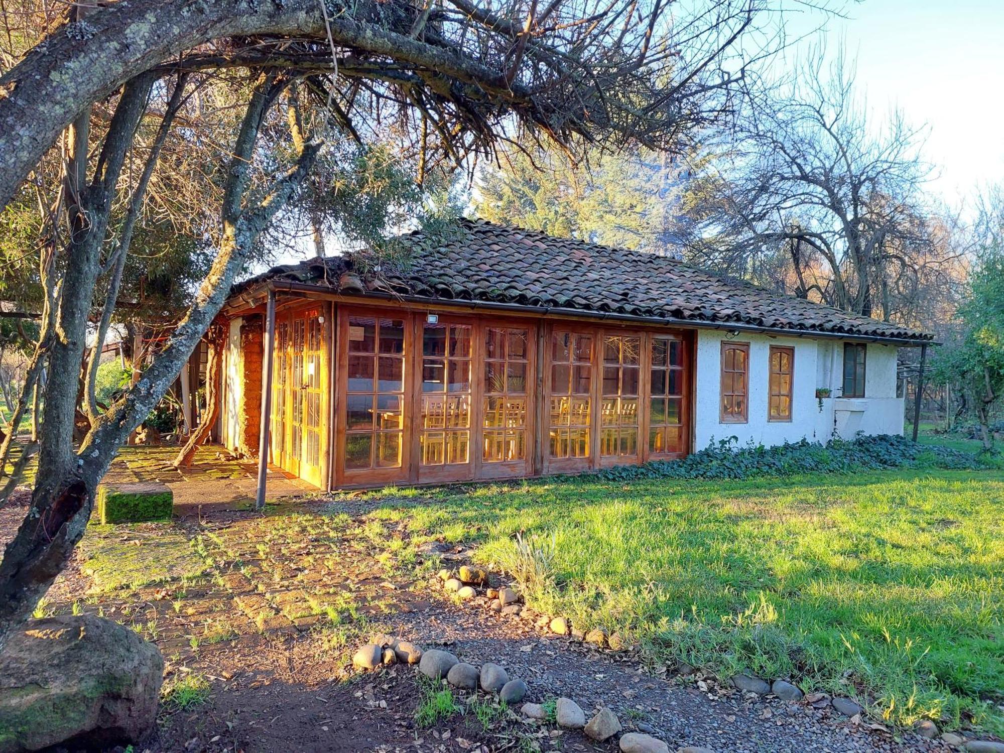 La Casa De Adobe Natural Y Mas Bulnes Bagian luar foto